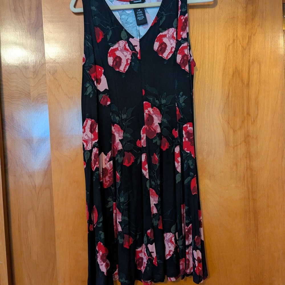 Floral Sleeveless Dress - Black and Red